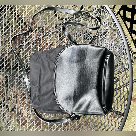 Nice Weaved Vegan Leather Adjustable Strap Crossbody/Shoulder Bag! - Picture 10 of 14